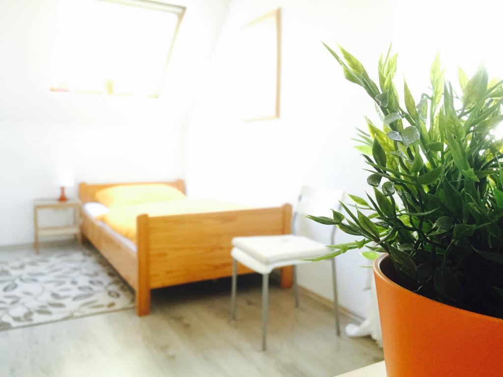 Rael-Boardinghouse Hotel Bielefeld Quarto foto